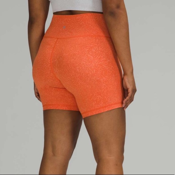 LULULEMON NWT WUNDER TRAIN HIGH RISE BIKE SHORT 6” CRUNCH WARM CORAL 0 14 - Picture 2 of 8